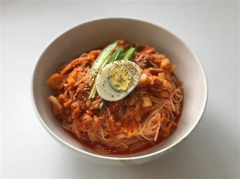 Spicy Kimchi Noodles — Sweet And Savorhie