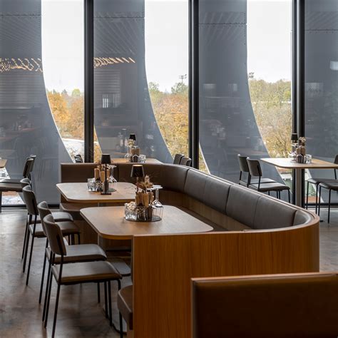 Experience The Lounge at SAP Center: Amenities and Access 20