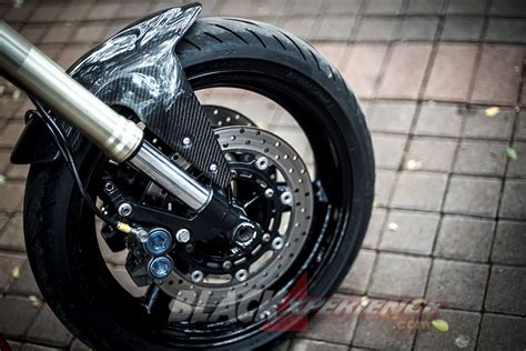 Modifikasi Yamaha R Naked Bike Yang Lebih Sporty Blackxperience