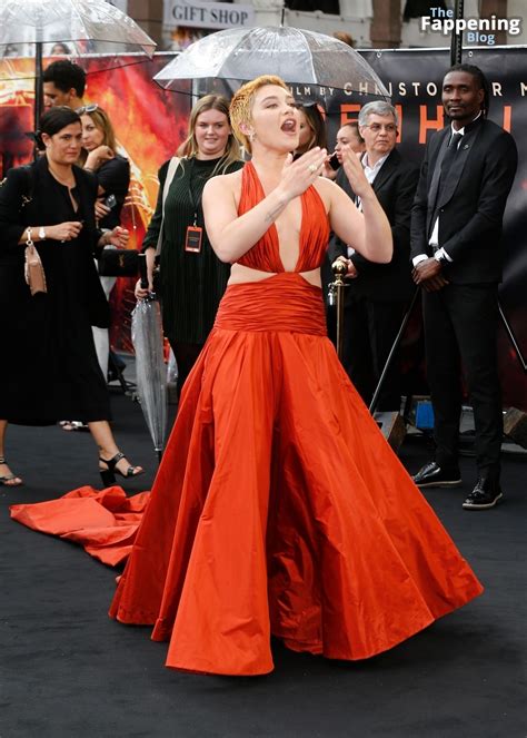 Florence Pugh Flaunts Her Sexy Tits At The Oppenheimer Premiere In London Photos