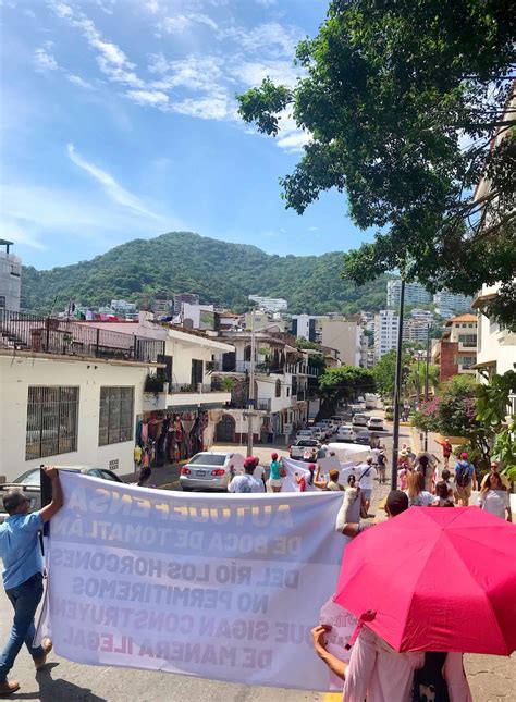 Puerto Vallarta Citizens and Foreigners Fight to Save Vallarta's Río
