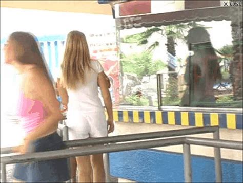 Naked Girls Strolling In Public Places Nude In Public Page