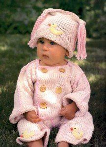 Вязаные детские костюмчики для новорождённых: схемы и описание для ...