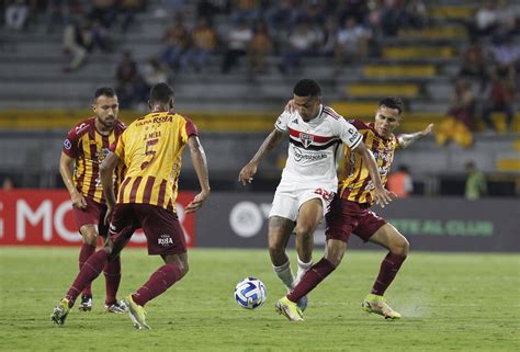 São Paulo vende mais de 21 mil ingressos para jogo contra o Tolima pela