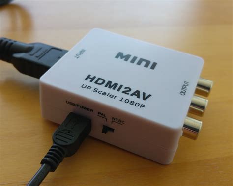 +5V voltage feed on HDMI cables and a failing HDMI2AV converter