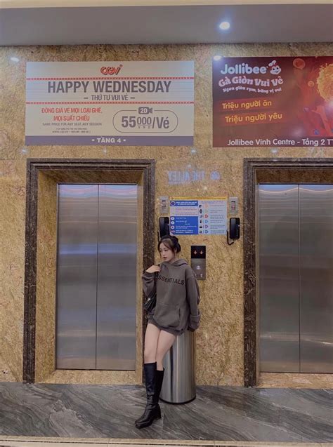 Kh M Ph B H Nh Nh G I Xinh M C Bikini Y Cu N H T