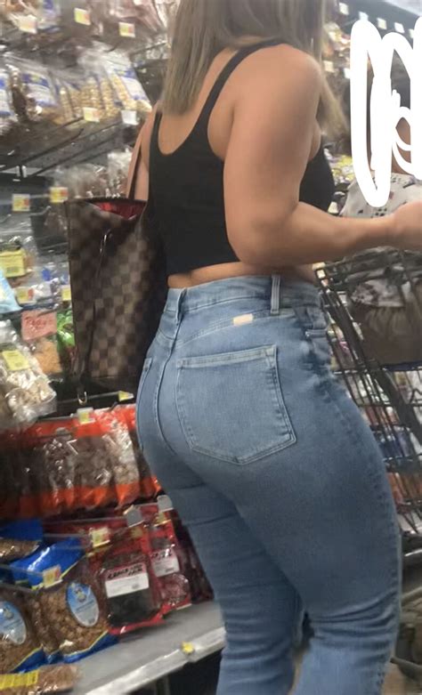 Brunette Milf In Pink Spandex Bonus Latina Spandex Leggings Yoga Pants Forum