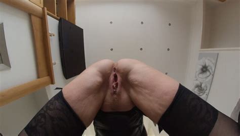 Milf Amy Face Sitting Fun VR Porn Video VRPorn