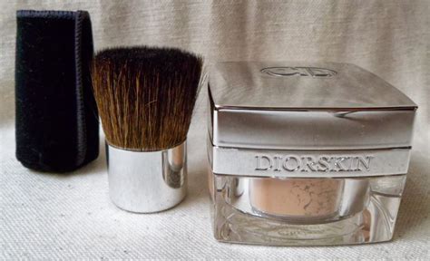 Aga W Krainie Czar W Dior Diorskin Nude Fresh Powder Foundation Nr