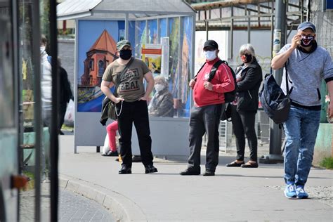 Zak Adaj Mask Bo Dostaniesz Mandat Jaka Kara Za Brak Maseczki Nawet