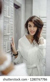 Puberty girl nude Stock fotografií snímků a fotografií Shutterstock