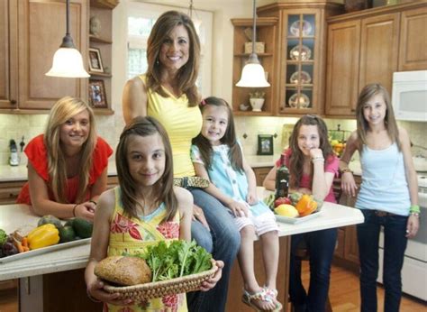 Hot Sexy Tracy Hensel Bikini Pics