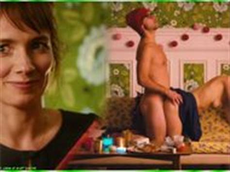 Naked Julie Anne Roth In En Avant Calme Et Droit