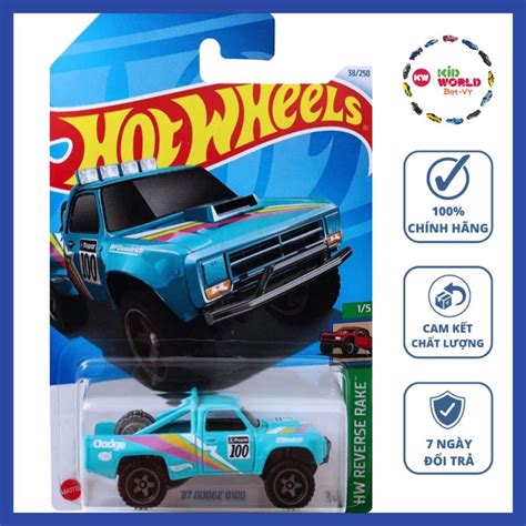 Xe mô hình Hot Wheels basic Bán tải 87 Dodge D100 HTD17 Shopee Việt Nam