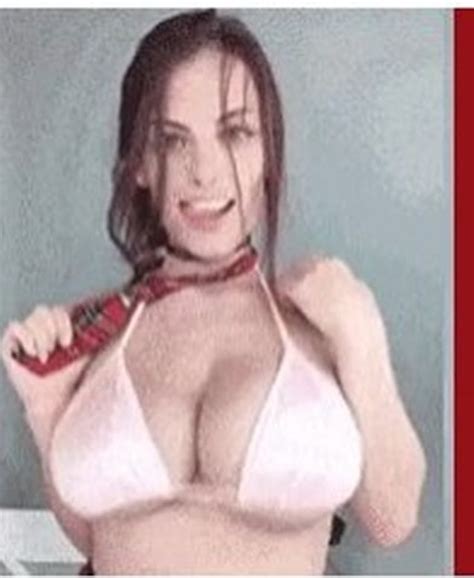 Porn Star On An Advert ID Pleez Alexa Pearl 875460 NameThatPorn