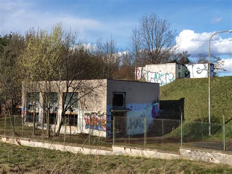 PublicScanner PublicAgent Lily Joy Blonde Fucked Behind Train Station