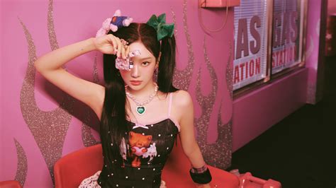 Ningning Aespa Hot Mess K K Wallpaper Iphone Phone