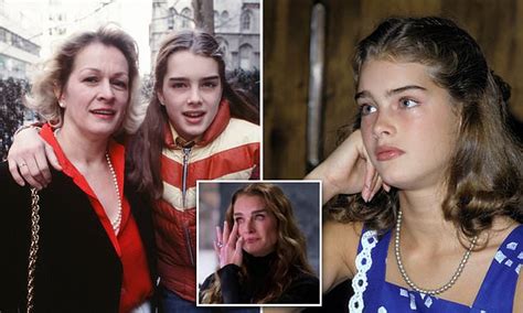 Brooke Shields Admits She Doesn T Know Why Mom Thought It Was Right For Her To Pose Nude Aged