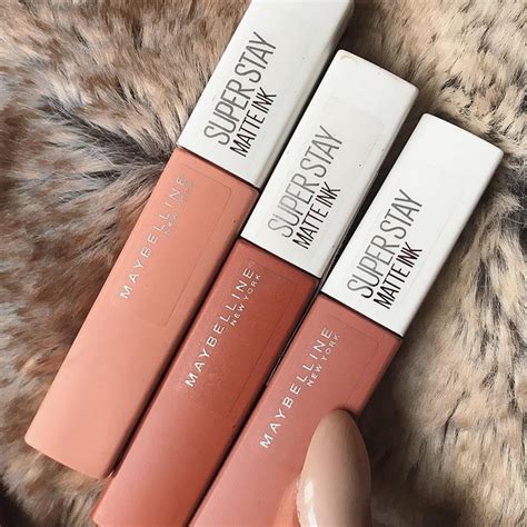 4 hot girl son nude đất đang được các tín đồ làm đẹp nhắc tới nhiều nhất đợt này