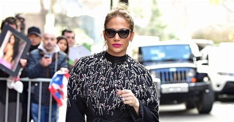 Jennifer Lopez Street Style POPSUGAR Latina