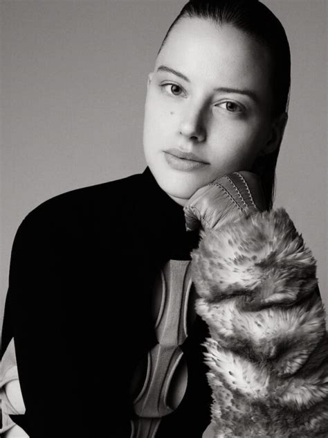 International Hunter Model Management