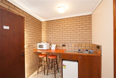 Green Door Motel - Great Budget Accommodation