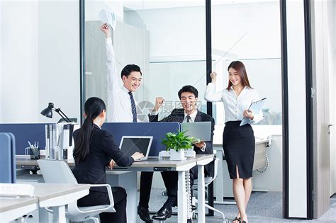 商务团队办公室讨论工作高清图片下载 正版图片501327496 摄图网