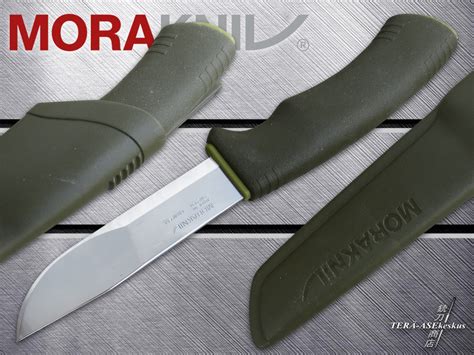 MoraKniv Bushcraft Forest puukko, vihreä kumikahva