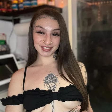 Bikini Clad Barista Wielding A Hammer Smashes Rude Customer S Windshield Daily Star