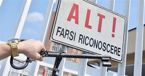 Cancello Aperto Detenuto Evade Dal Carcere Di Alba