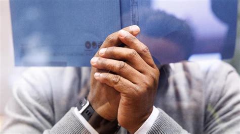 Prozess Frauen mit erfundenen Behördenanweisungen zum Sex gezwungen ZEIT