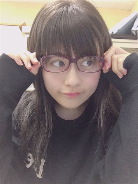 Mặt biến dạng vì mọc răng khôn hot girl Nhật Bản khiến fan vừa thương vừa không nhịn được cười