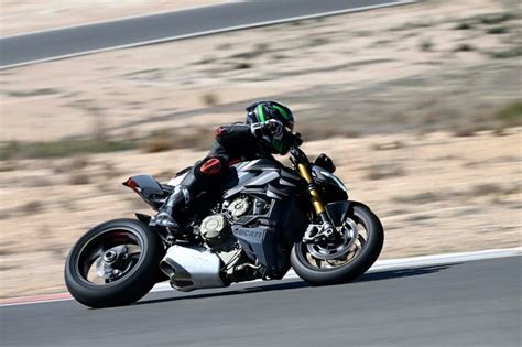 Ensaio Ducati Streetfighter V4 S A Super Naked Premium Motociclismo