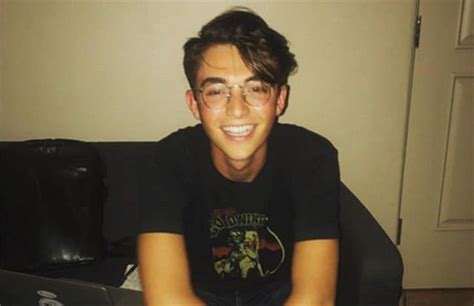 Greyson Chance Has Officially Come Out As Gay Meaws Gay Site Providing Cool Gay Stories And
