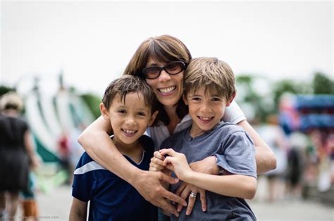 Son, Mom, Son. – Prosophos