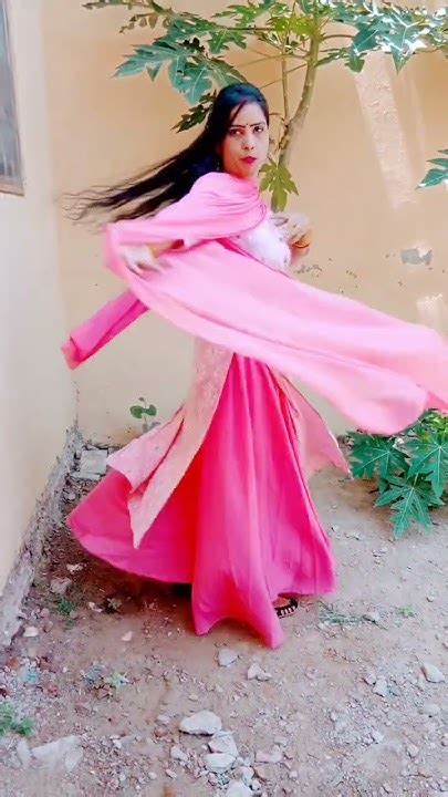 Short Viral Dance Video Dupatta Sarak Raha Hai Mera Dil Dhadak Raha Youtube