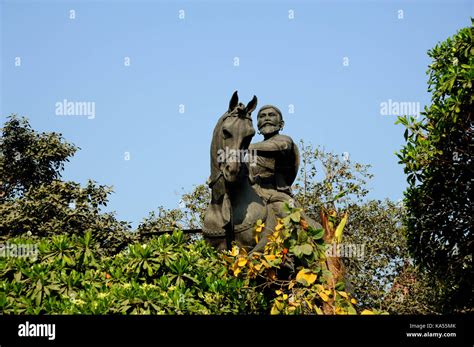 chhatrapati shivaji maharaj statue  res stock photography  images