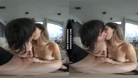 Big Bob Sofie With Josie Giving Me Between The Scenes Handjob Cum On Tits Pov Vr Porn Video