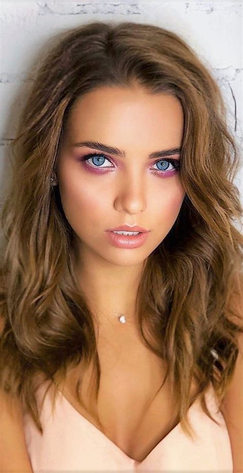 Beautiful Women Football Cheerleaders Amazing Lace Russian Models Hot Brunette Woman Face