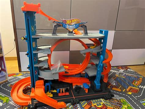 Hot Wheels Ftb City Ultimate Parkgarage Mit Hai Kaufen Auf Ricardo