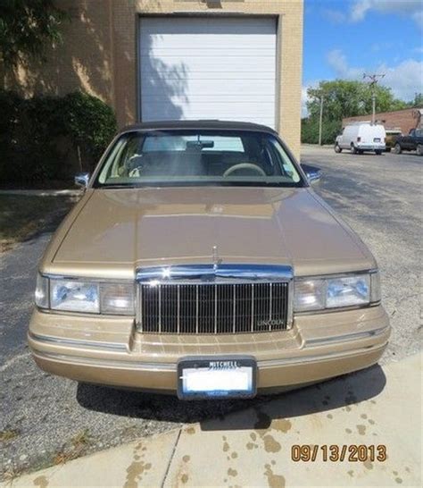 Find Used 1991 Lincoln Town Car Base Sedan 4 Door 46l In Northbrook