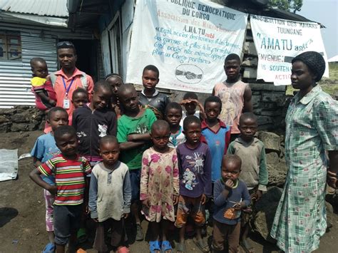projet daide humanitaire plume du savoir