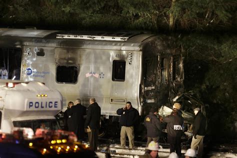 6 Killed In Collision Between Commuter Train and SUV in New York | TIME