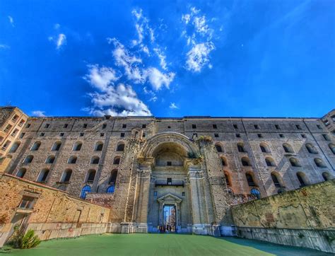 La strana storia di Via Alfredo Renzi, la strada di Napoli che non