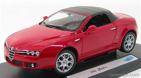 WELLY 18007HW Scale 1 18 ALFA ROMEO SPIDER 2006 SOFT TOP RED BLACK