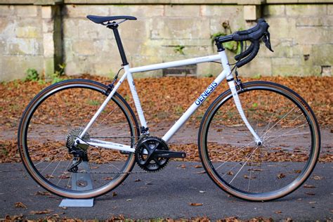 Review Genesis Equilibrium 2021 Roadcc