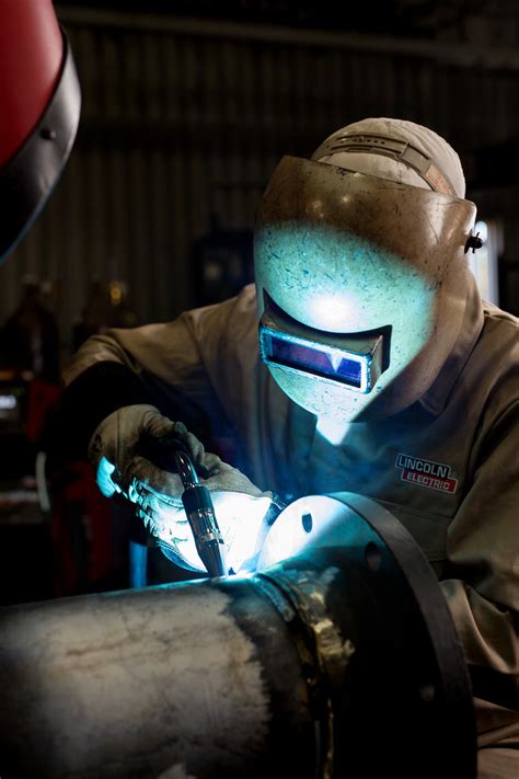 Lincoln Electric updates twin-wire welding solution - FSMdirect