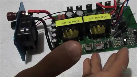 Обзор китайского инвертора 12-220 повышенной мощности (1000 Вт) - YouTube