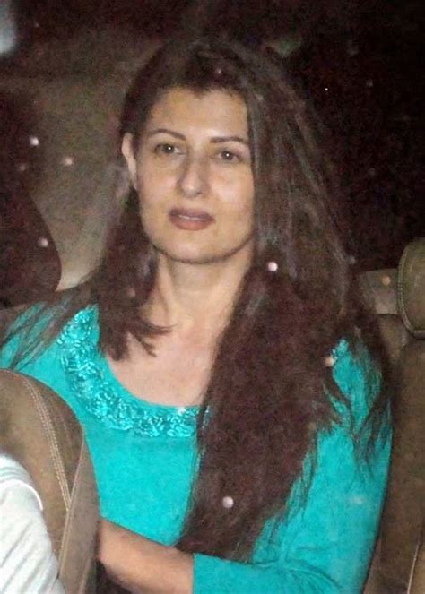 Sangeeta Bijlani Bikini Hot Photos Pics Hd Wallpapers