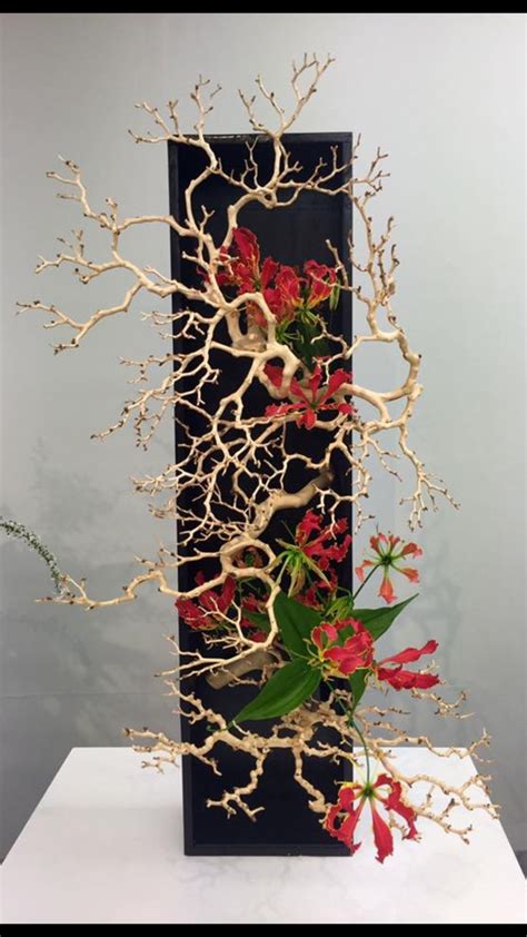 Floral art design, Ikebana flower arrangement, Floral art arrangements